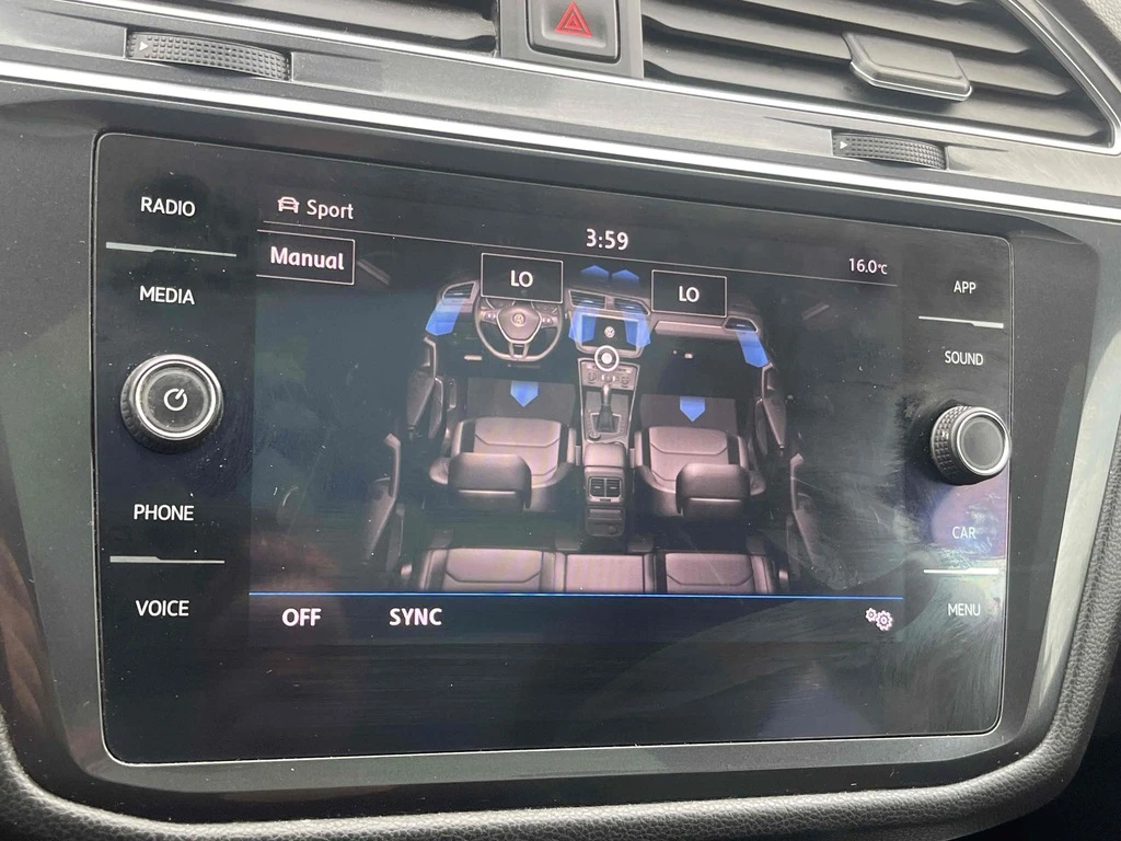 VW Tiguan Comfortline 4MOTION, снимка 14 - Автомобили и джипове - 53914097