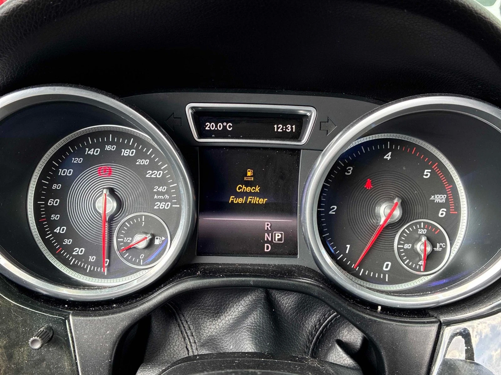 Mercedes-Benz GLE 350 АвтоКредит* (ЦЕНА ДО БГ), снимка 8 - Автомобили и джипове - 54217759