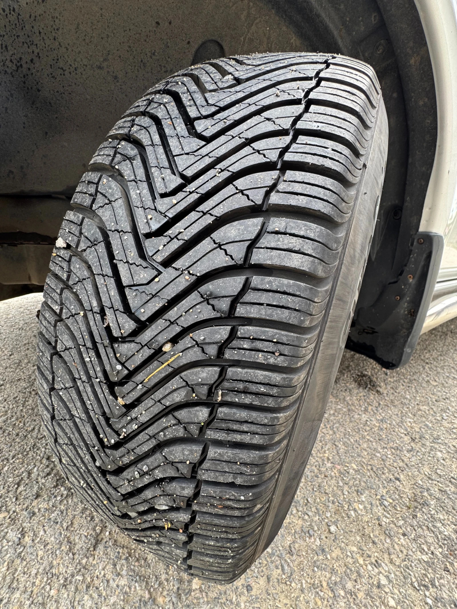 Mercedes-Benz ML 270 CDI, снимка 15 - Автомобили и джипове - 54399339