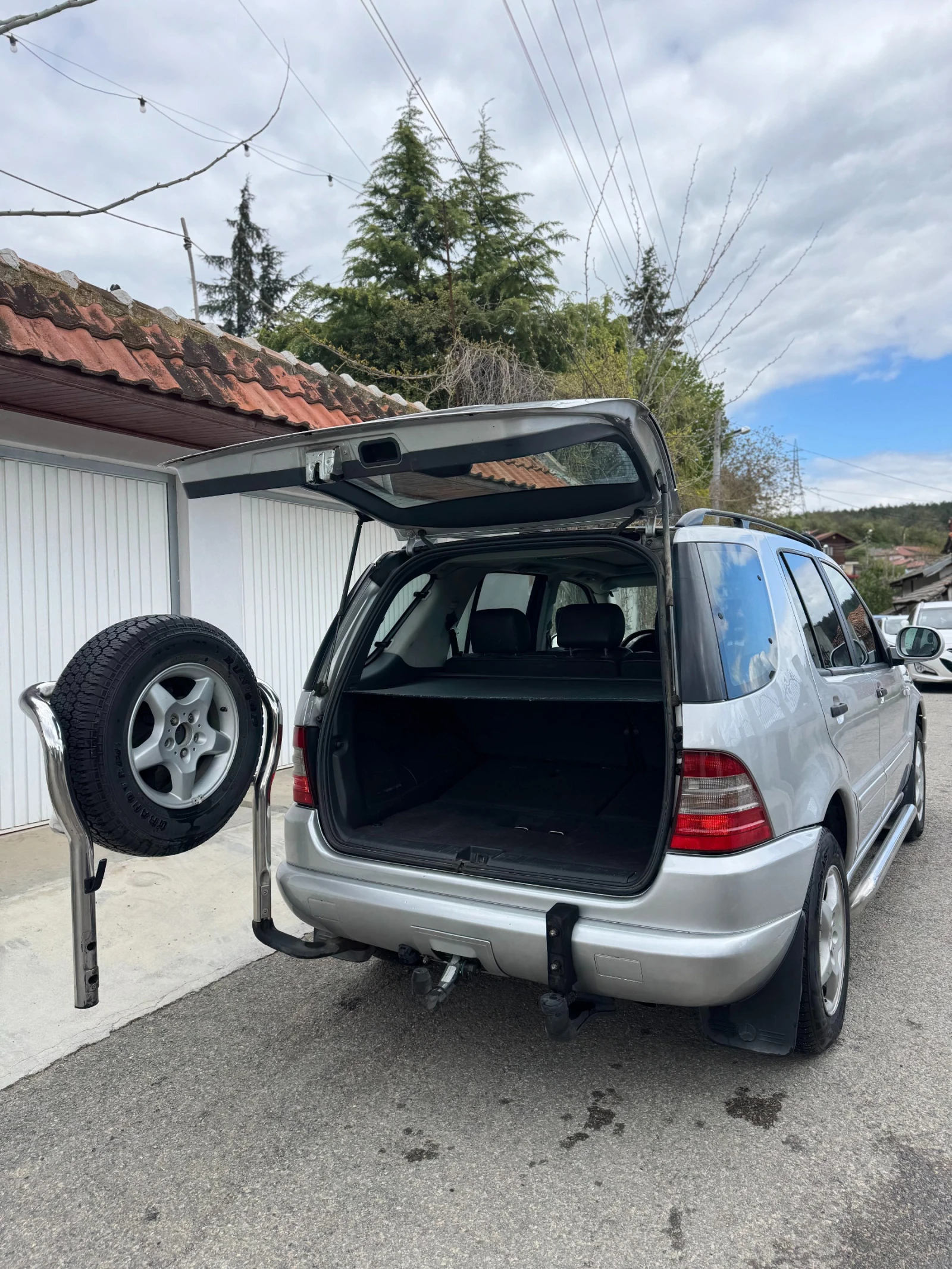 Mercedes-Benz ML 270 CDI, снимка 5 - Автомобили и джипове - 54399339