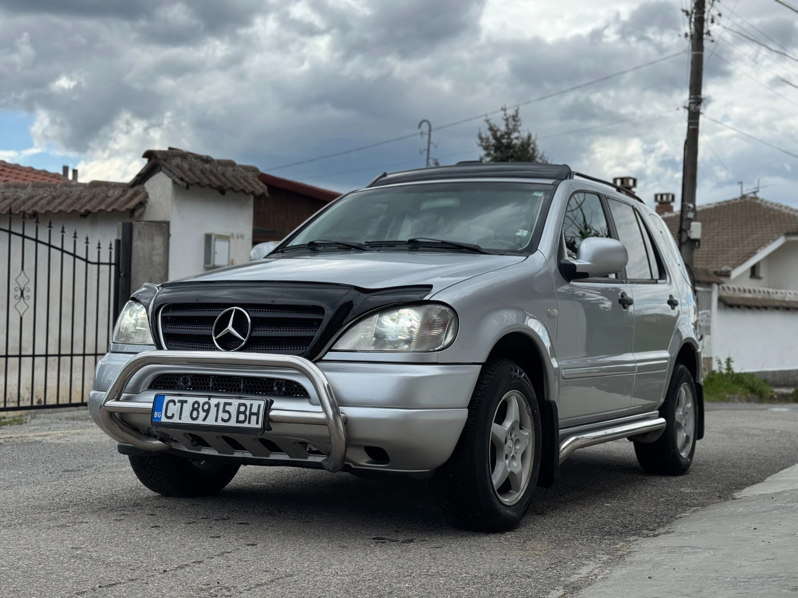 Mercedes-Benz ML 270 CDI, снимка 3 - Автомобили и джипове - 54399339