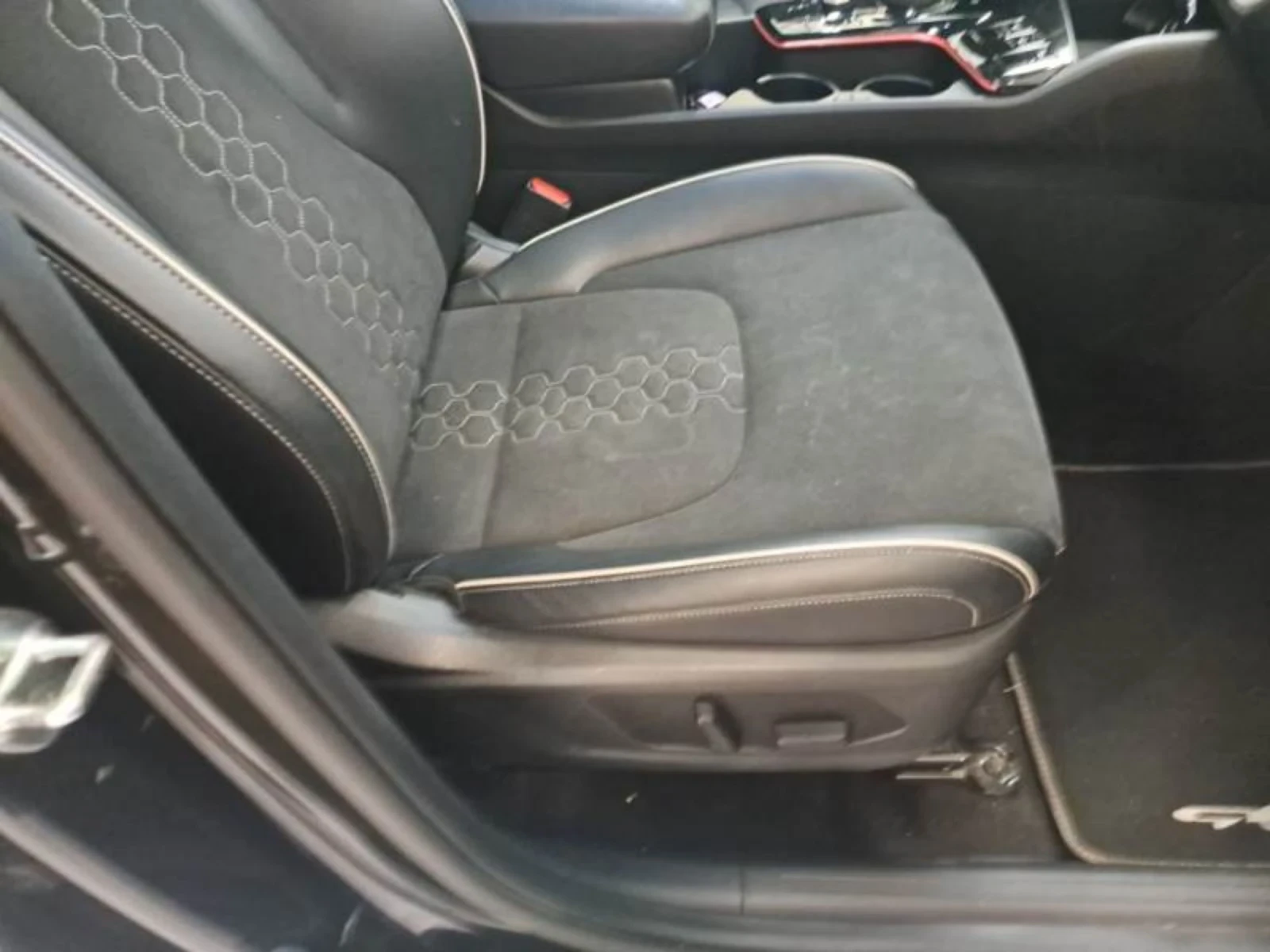 Kia Sportage Gt Line 230hp HEV, снимка 15 - Автомобили и джипове - 54772087