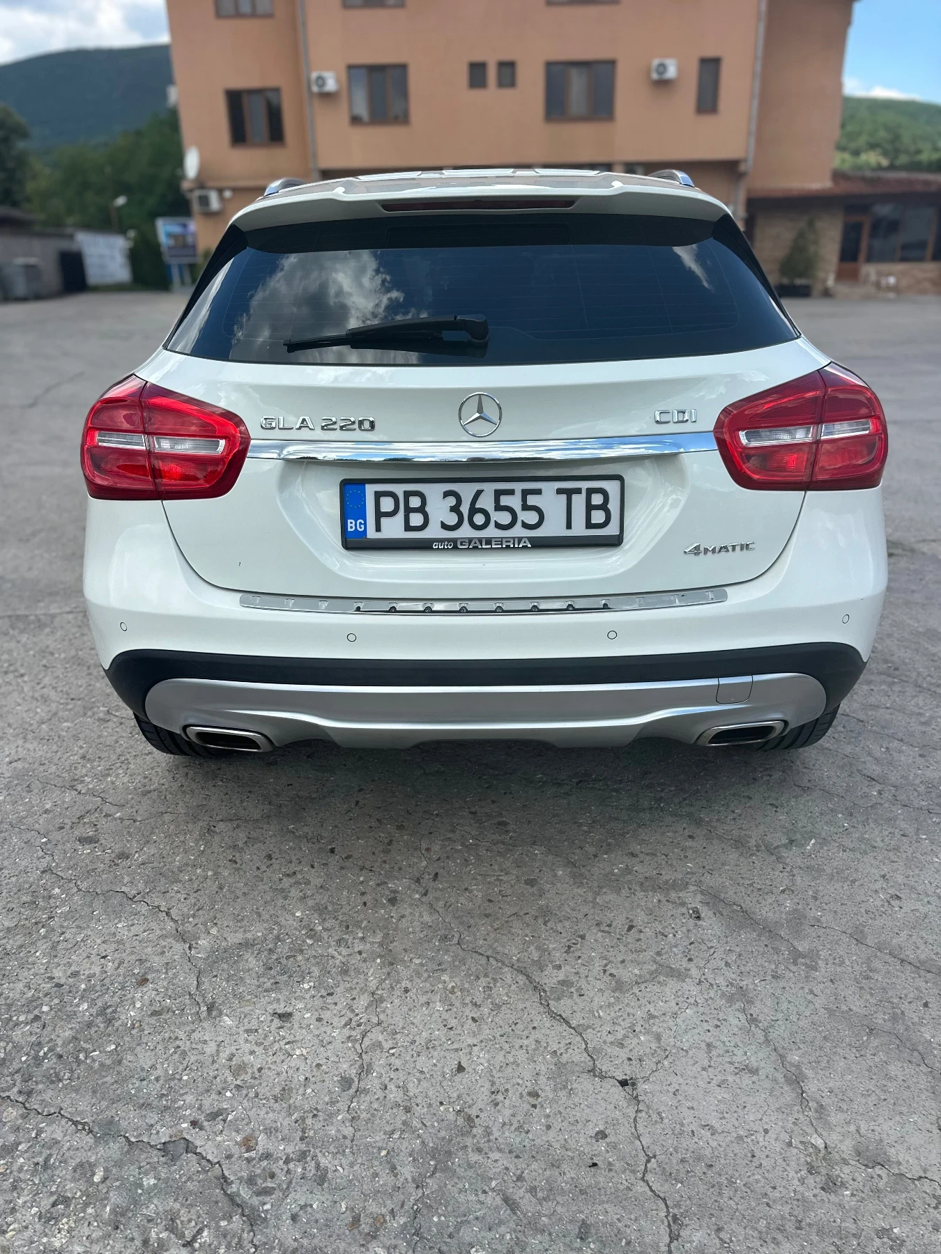 Mercedes-Benz GLA 220, снимка 3 - Автомобили и джипове - 55275378
