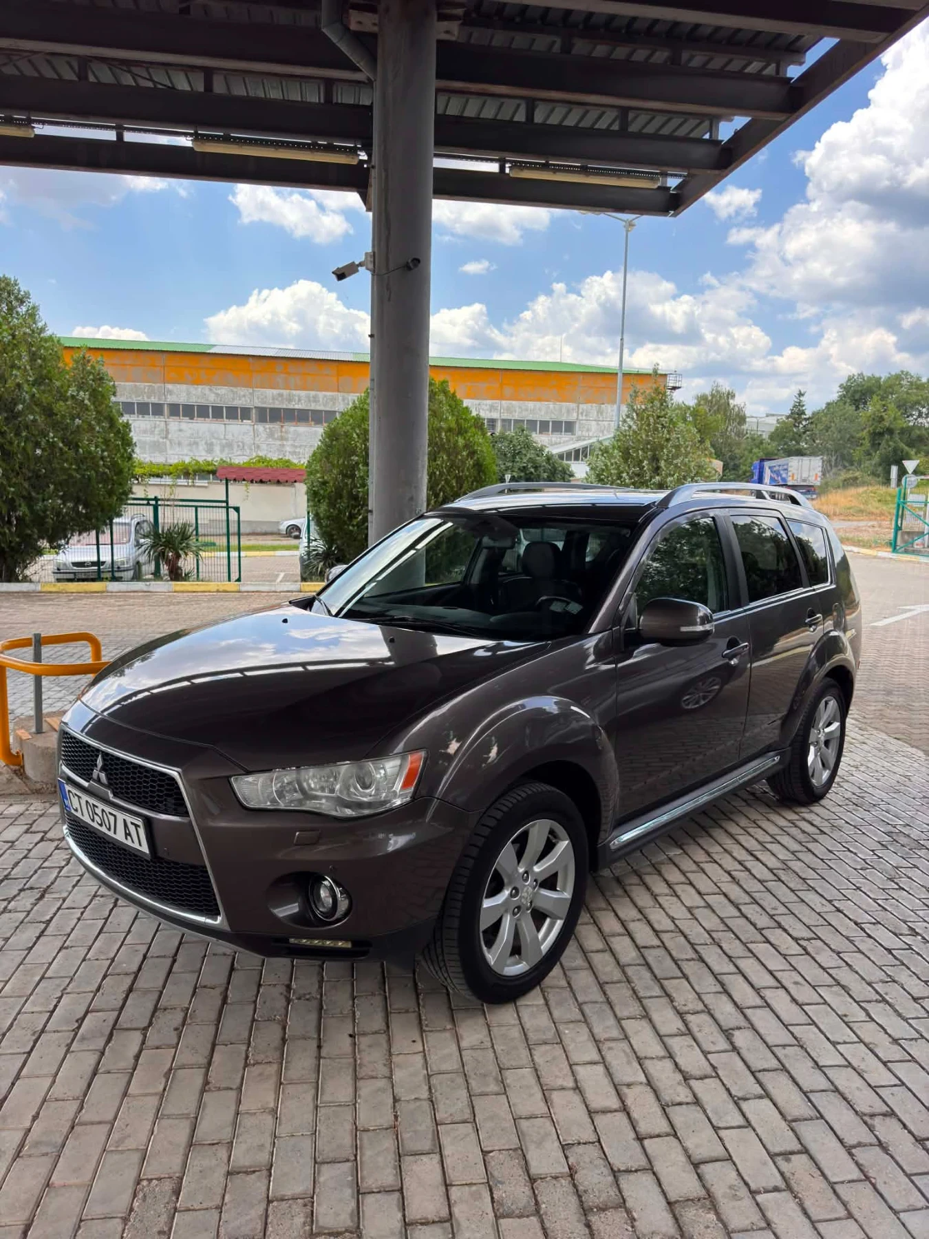 Mitsubishi Outlander, снимка 2 - Автомобили и джипове - 55432016