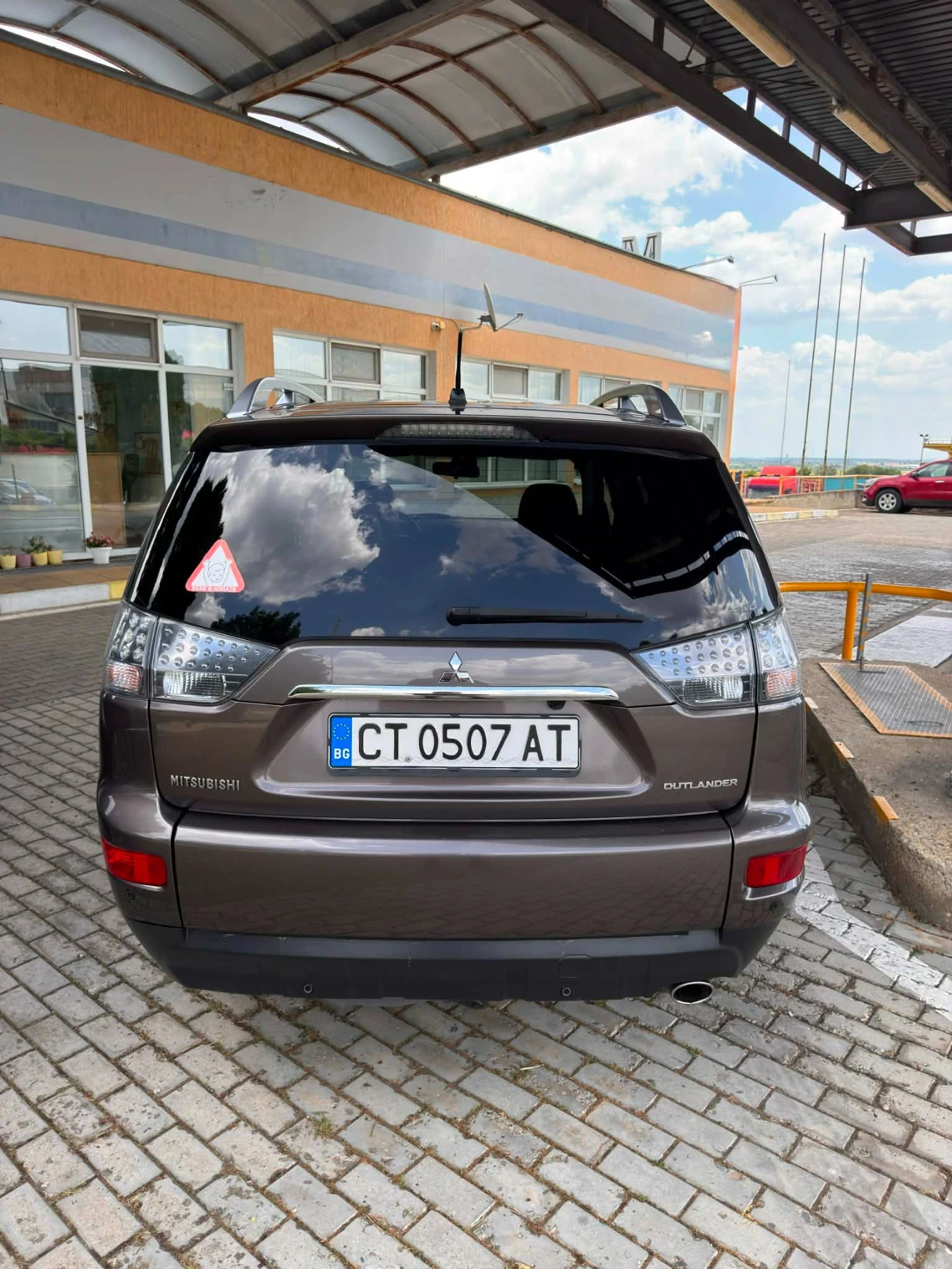 Mitsubishi Outlander, снимка 4 - Автомобили и джипове - 55432016