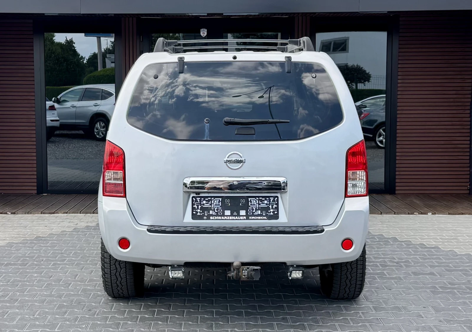 Nissan Pathfinder 2.5D* 7 Места* Климатик* 4X4* Лизинг, снимка 5 - Автомобили и джипове - 55663843