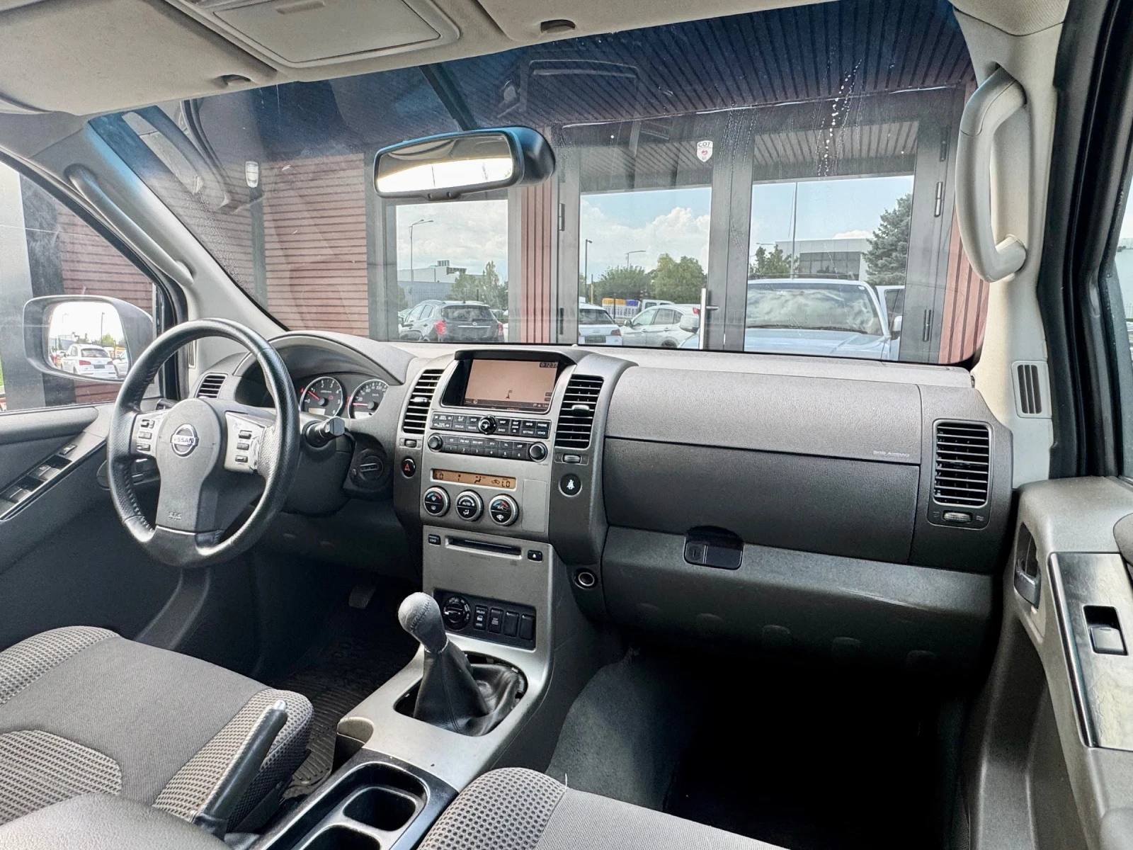 Nissan Pathfinder 2.5D* 7 Места* Климатик* 4X4* Лизинг, снимка 12 - Автомобили и джипове - 55663843