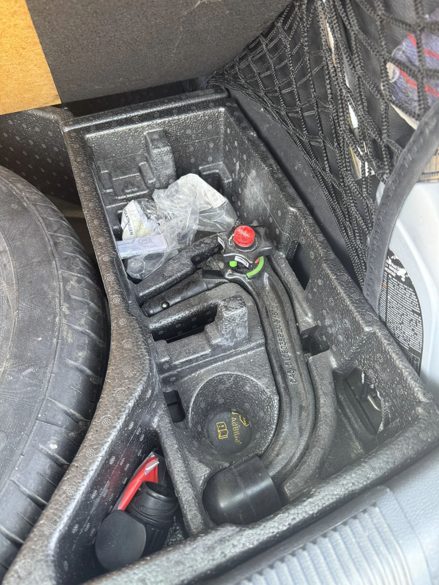Skoda Yeti Style, снимка 17 - Автомобили и джипове - 55770757