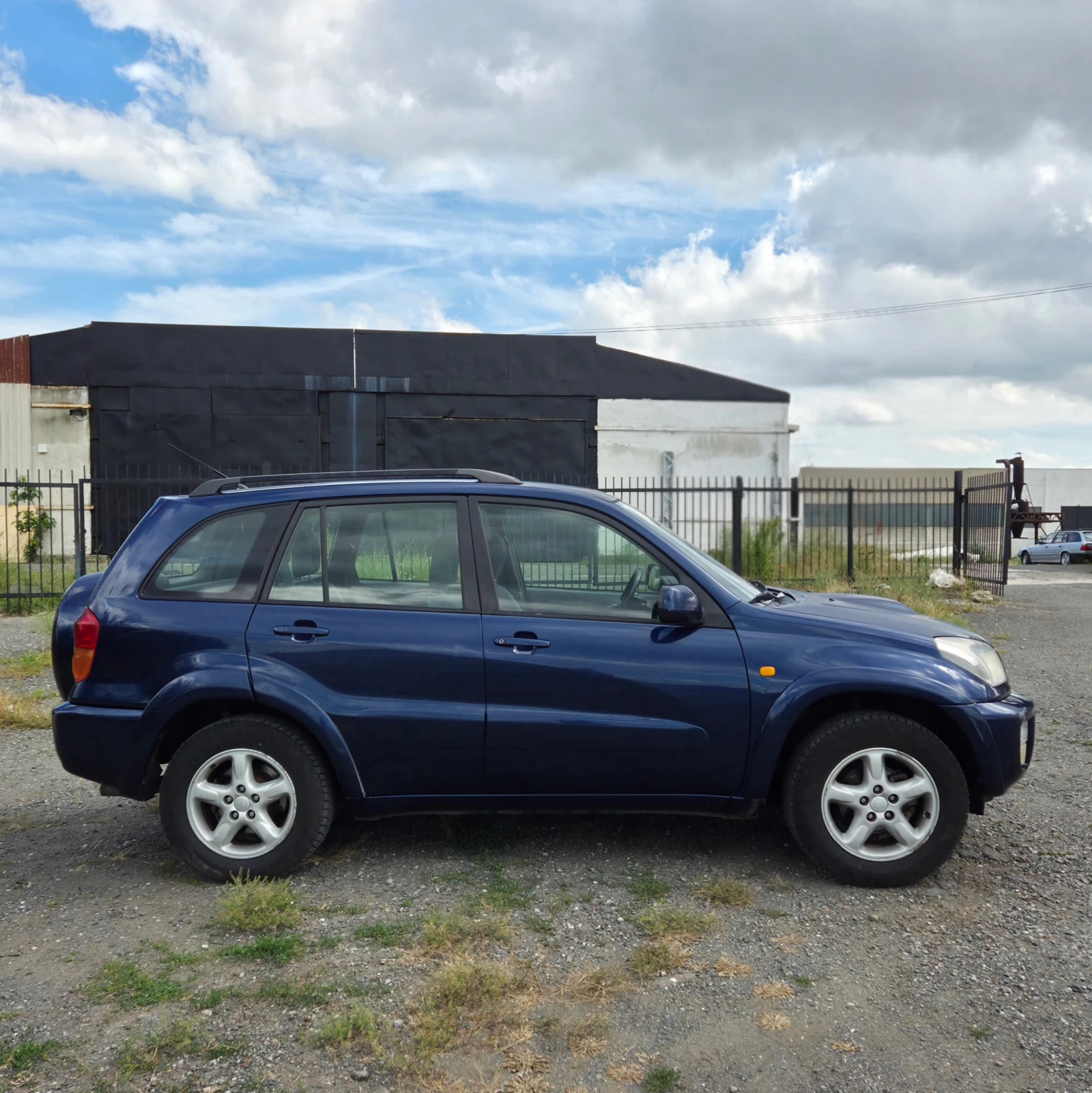 Toyota Rav4, снимка 4 - Автомобили и джипове - 55804742