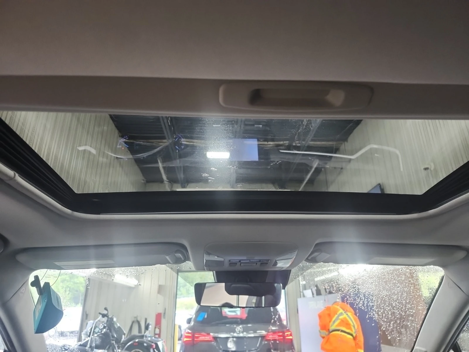 Toyota Rav4 * HYBRID LIMITED * AWD * CARFAX * , снимка 10 - Автомобили и джипове - 55812171