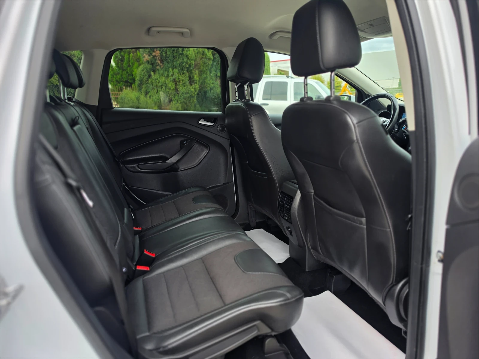 Ford Kuga 2.0HDI * EURO6 * КЛИМАТРОНИК * КАМЕРА * ЛИЗИНГ, снимка 13 - Автомобили и джипове - 56274684