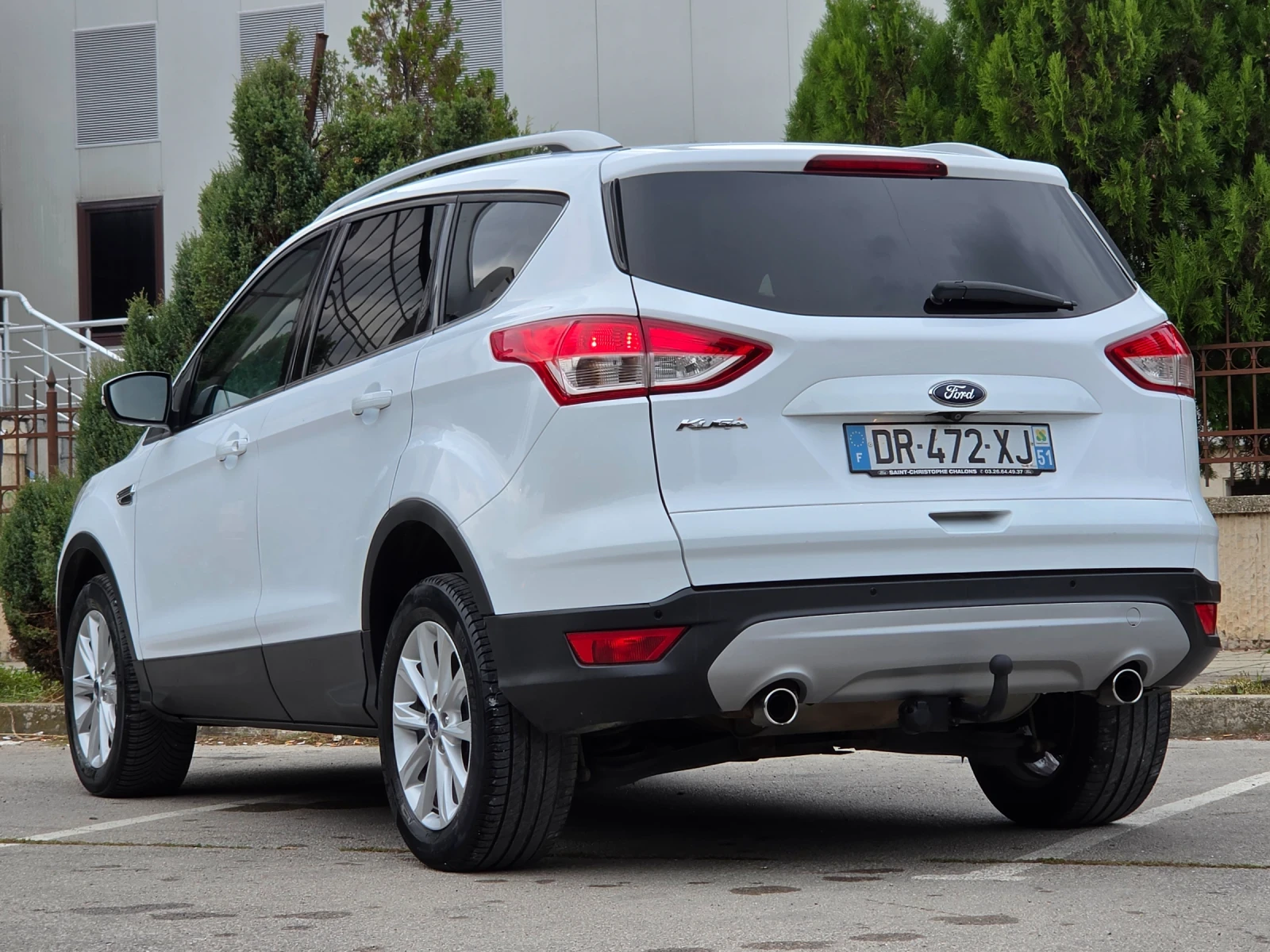 Ford Kuga 2.0HDI * EURO6 * КЛИМАТРОНИК * КАМЕРА * ЛИЗИНГ, снимка 4 - Автомобили и джипове - 56274684