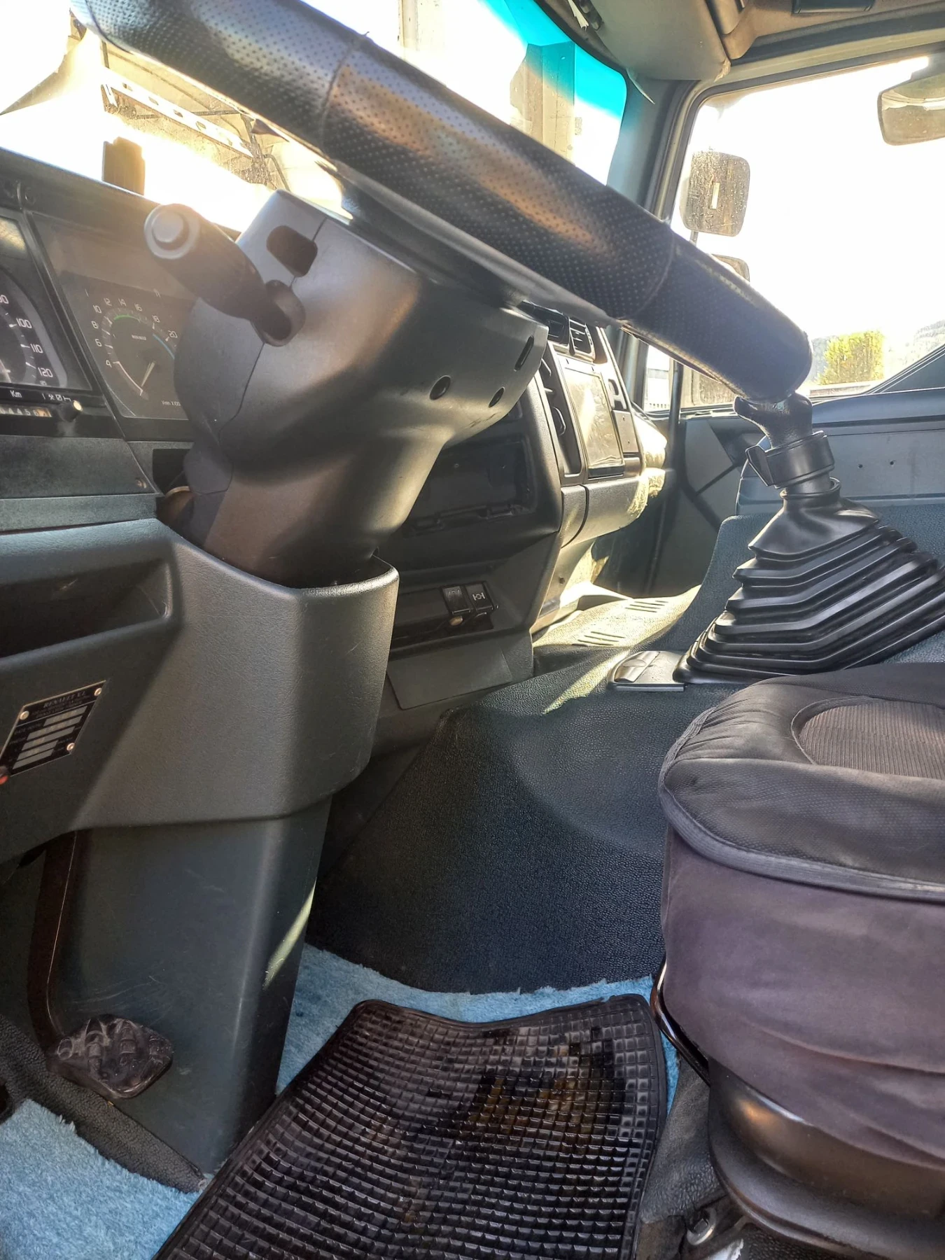 Renault Premium С КРАН, снимка 8 - Камиони - 56626881