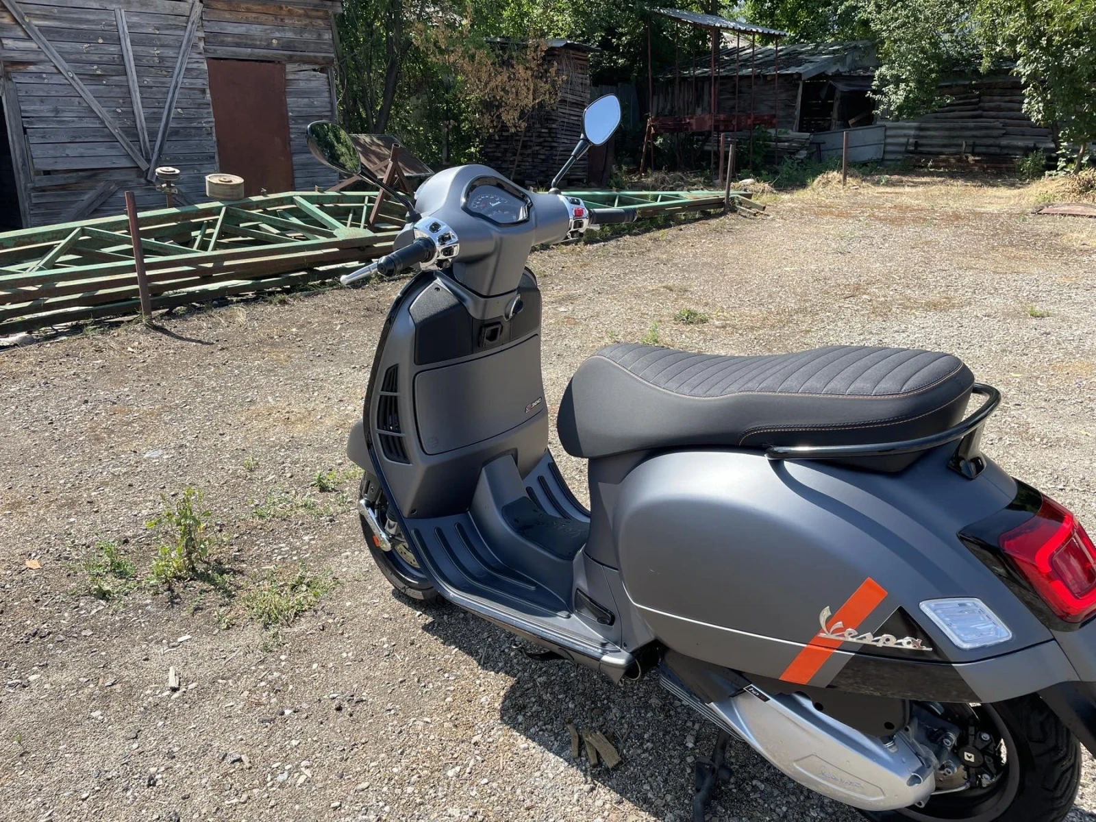 Vespa 300 GTS, снимка 2 - Мотоциклети и мототехника - 55339005