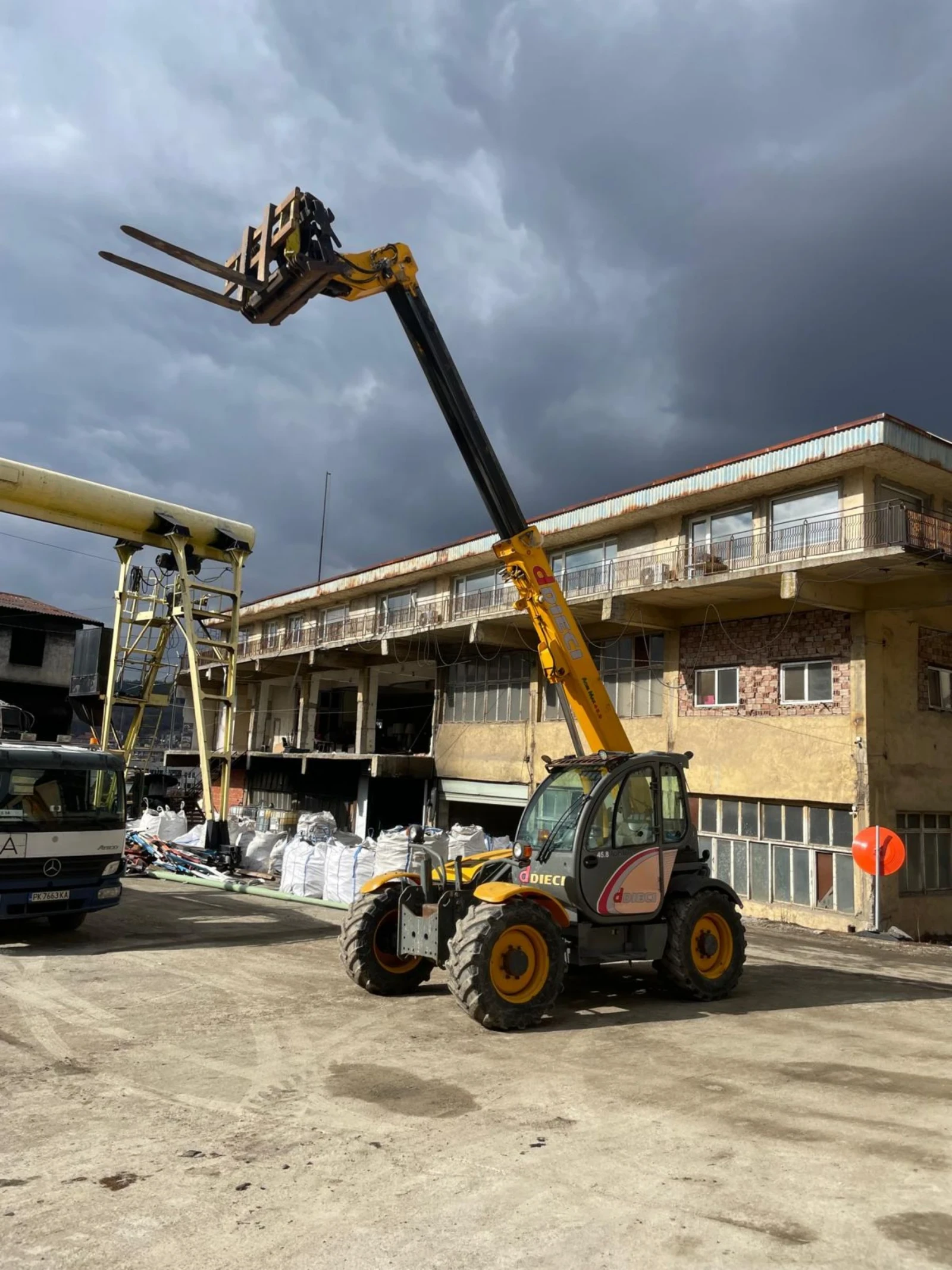 Телескопични товарачи Друга, снимка 1