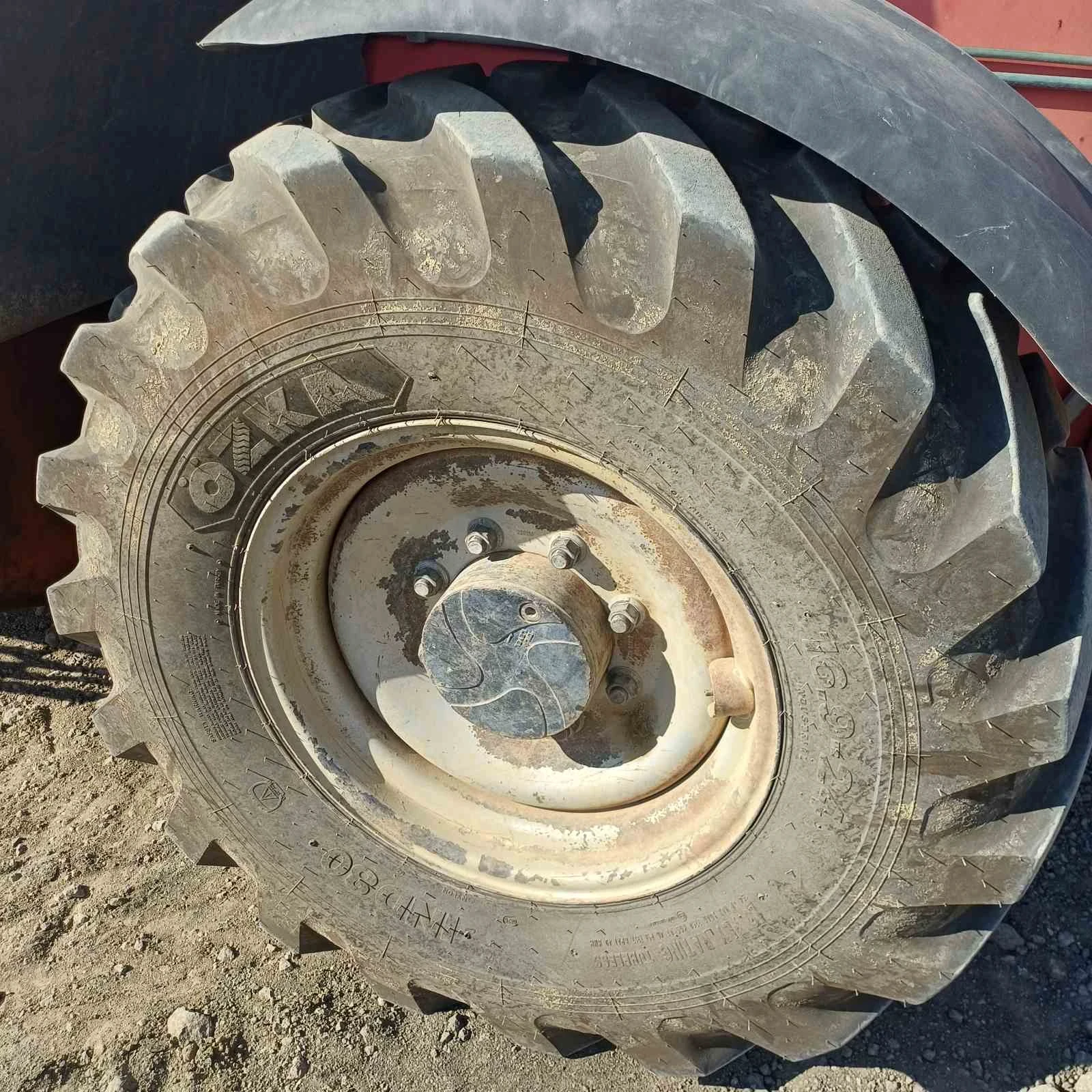 Телескопични товарачи Manitou, снимка 11 - Индустриална техника - 56309691