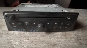 Оригинална Аудио / GPS и видео система за Renault Clio 2009 - 7648043391 / 281157453R