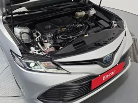 Toyota Camry 2.5 LE HYBRID, снимка 6