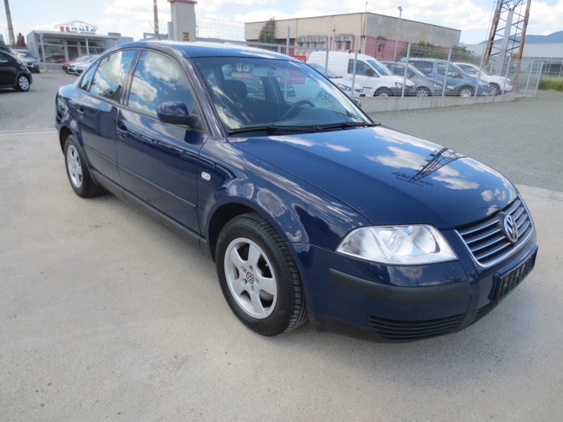 VW Passat 2.0I, снимка 3 - Автомобили и джипове - 45914090