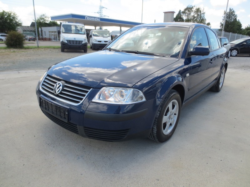 VW Passat 2.0I, снимка 1 - Автомобили и джипове - 45914090