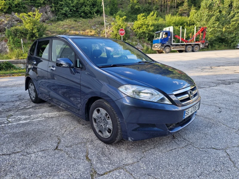 Honda Fr-v 1.7i, снимка 3 - Автомобили и джипове - 46863645