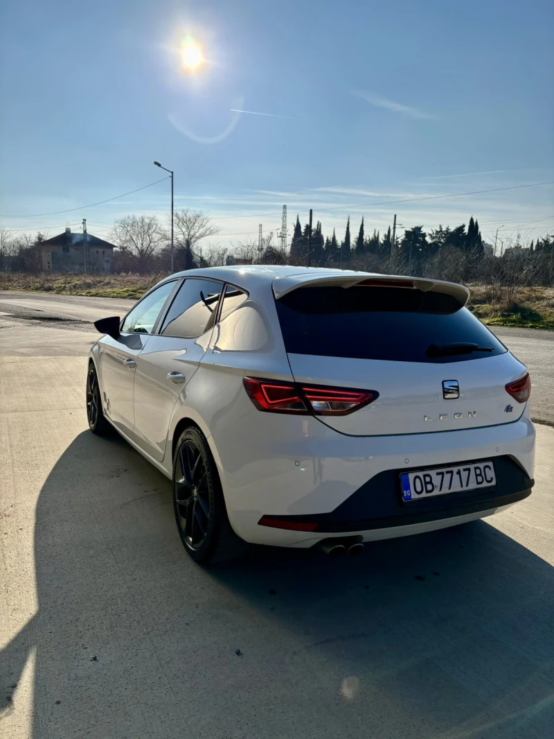 Seat Leon FR, снимка 4 - Автомобили и джипове - 48835929