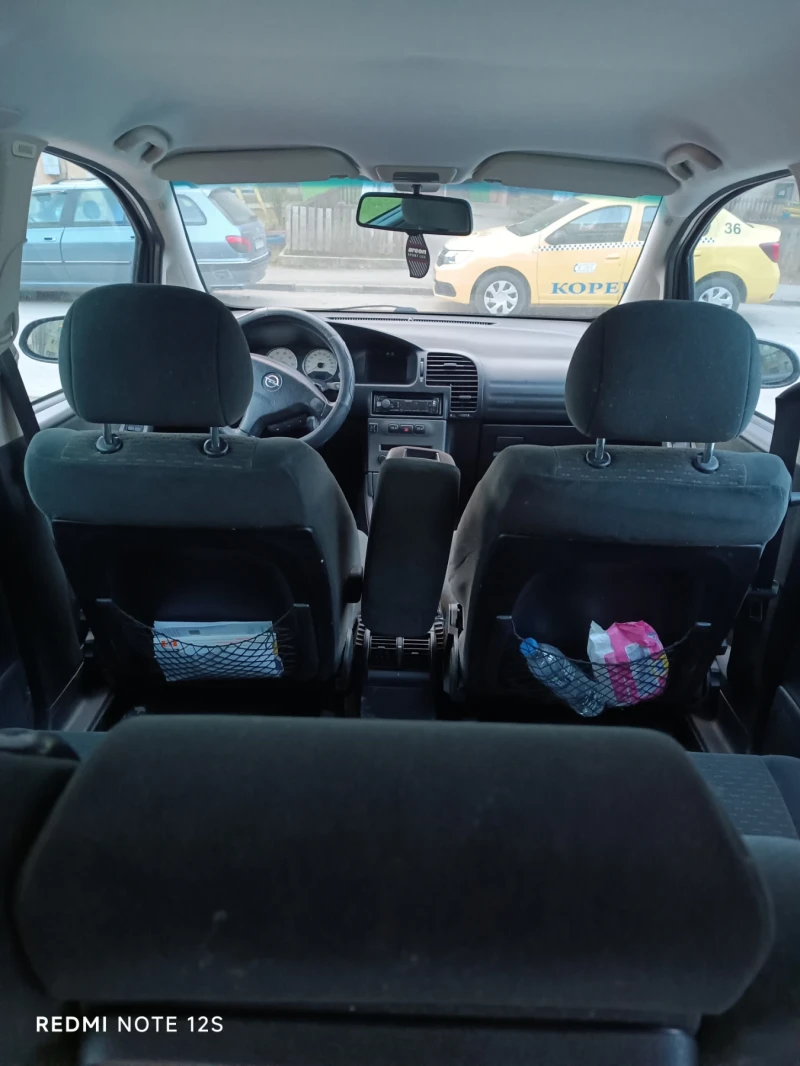 Opel Zafira, снимка 10 - Автомобили и джипове - 49520655