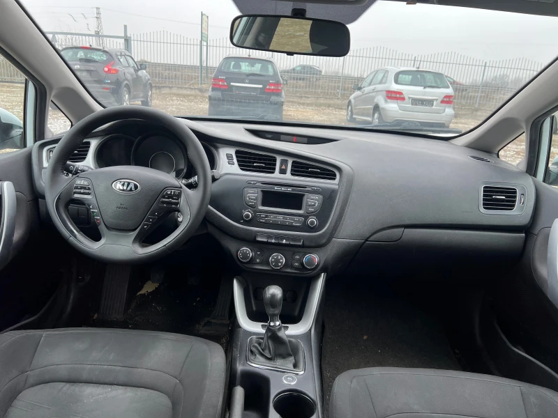 Kia Ceed 1.4  Газ.инж, снимка 14 - Автомобили и джипове - 49593600