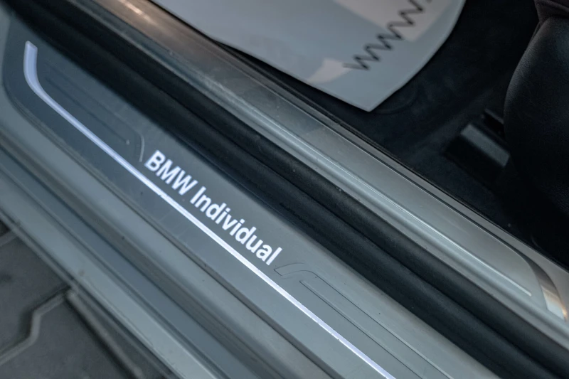 BMW 740 d/xDrive/Individual/Soft Close/Massage/Камера 360/, снимка 11 - Автомобили и джипове - 51781358