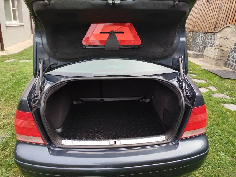 VW Bora, снимка 9 - Автомобили и джипове - 52791934