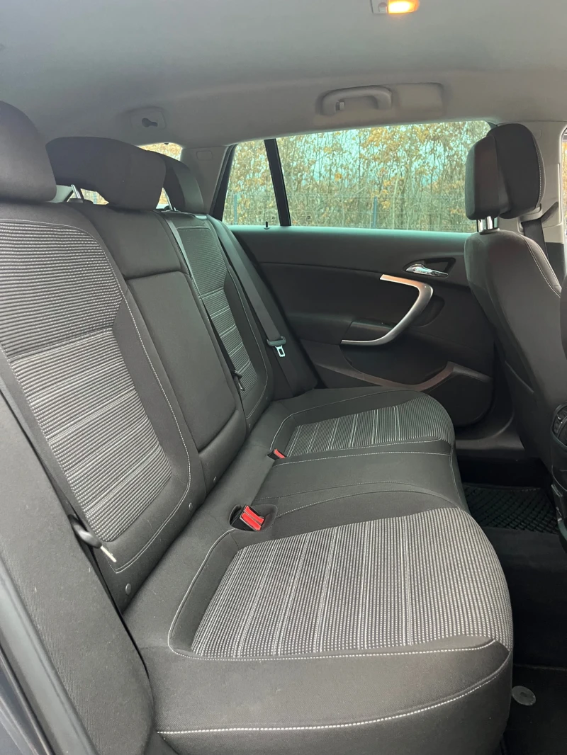 Opel Insignia, снимка 13 - Автомобили и джипове - 53294540