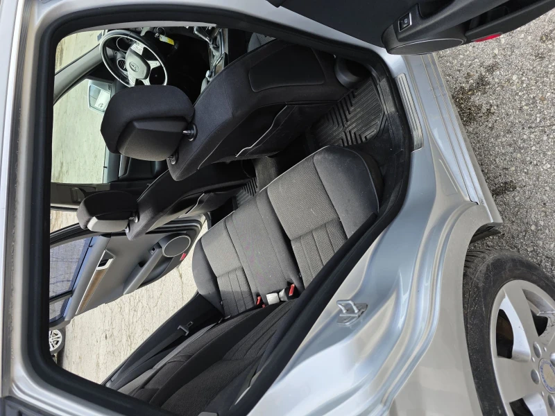 Mercedes-Benz C 220 C220, снимка 8 - Автомобили и джипове - 53484651