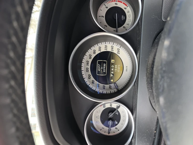 Mercedes-Benz C 220 C220, снимка 14 - Автомобили и джипове - 53484651