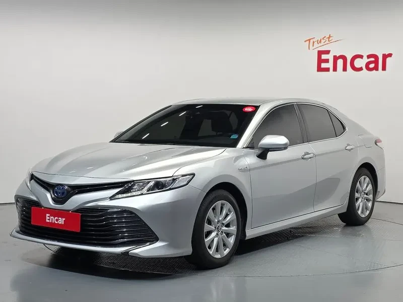 Toyota Camry 2.5 LE HYBRID