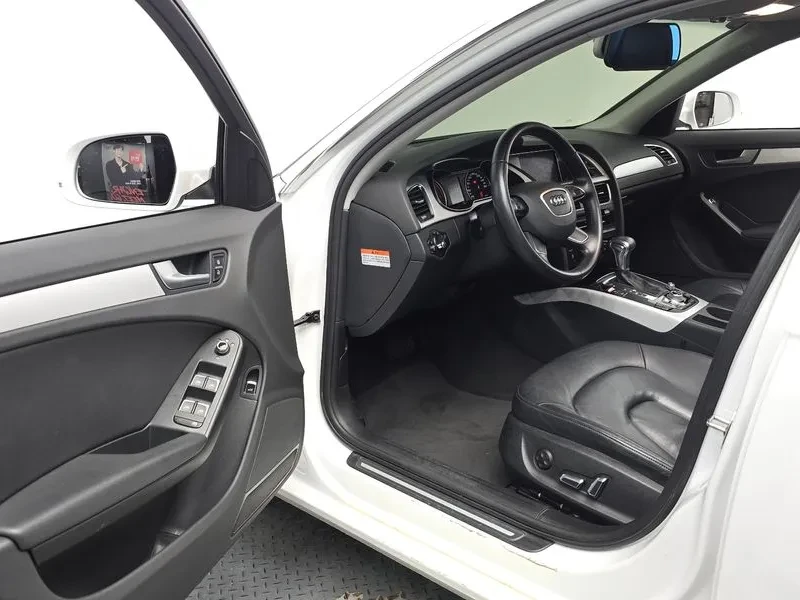 Audi A4 2.0 TDI Quattro - САМО 30% АВАНС, снимка 9 - Автомобили и джипове - 55738748