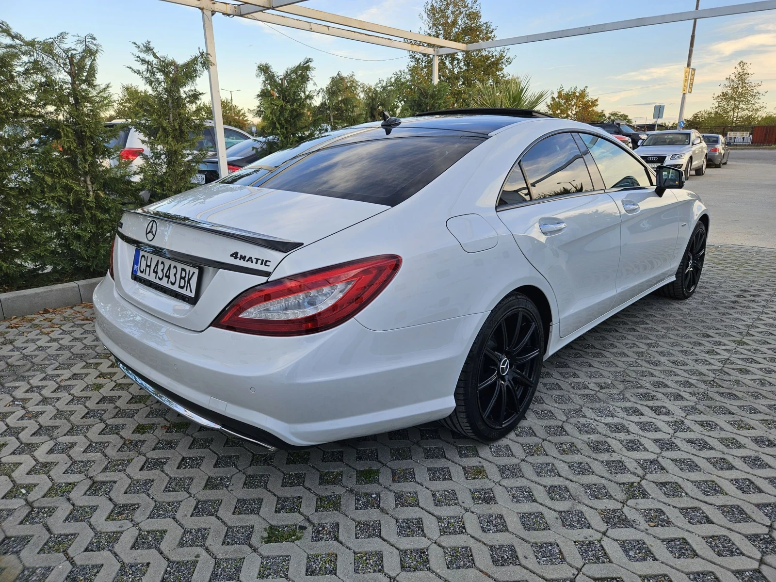 Mercedes-Benz CLS 550 4.7i-408кс= 4x4= СМЕНЕНИ ВЕРИГИ= ОБДУХВАНЕ= МАСАЖ - изображение 3