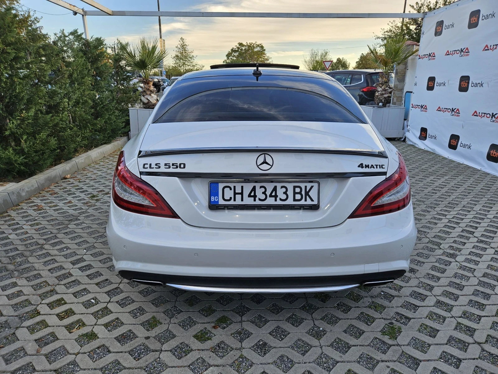 Mercedes-Benz CLS 550 4.7i-408кс= 4x4= СМЕНЕНИ ВЕРИГИ= ОБДУХВАНЕ= МАСАЖ - изображение 4