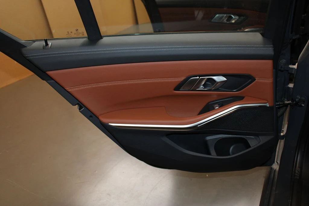 BMW 330 BMW 3' G20 Saloon 330d xDrive Sedan B57 | Mobile.bg   11