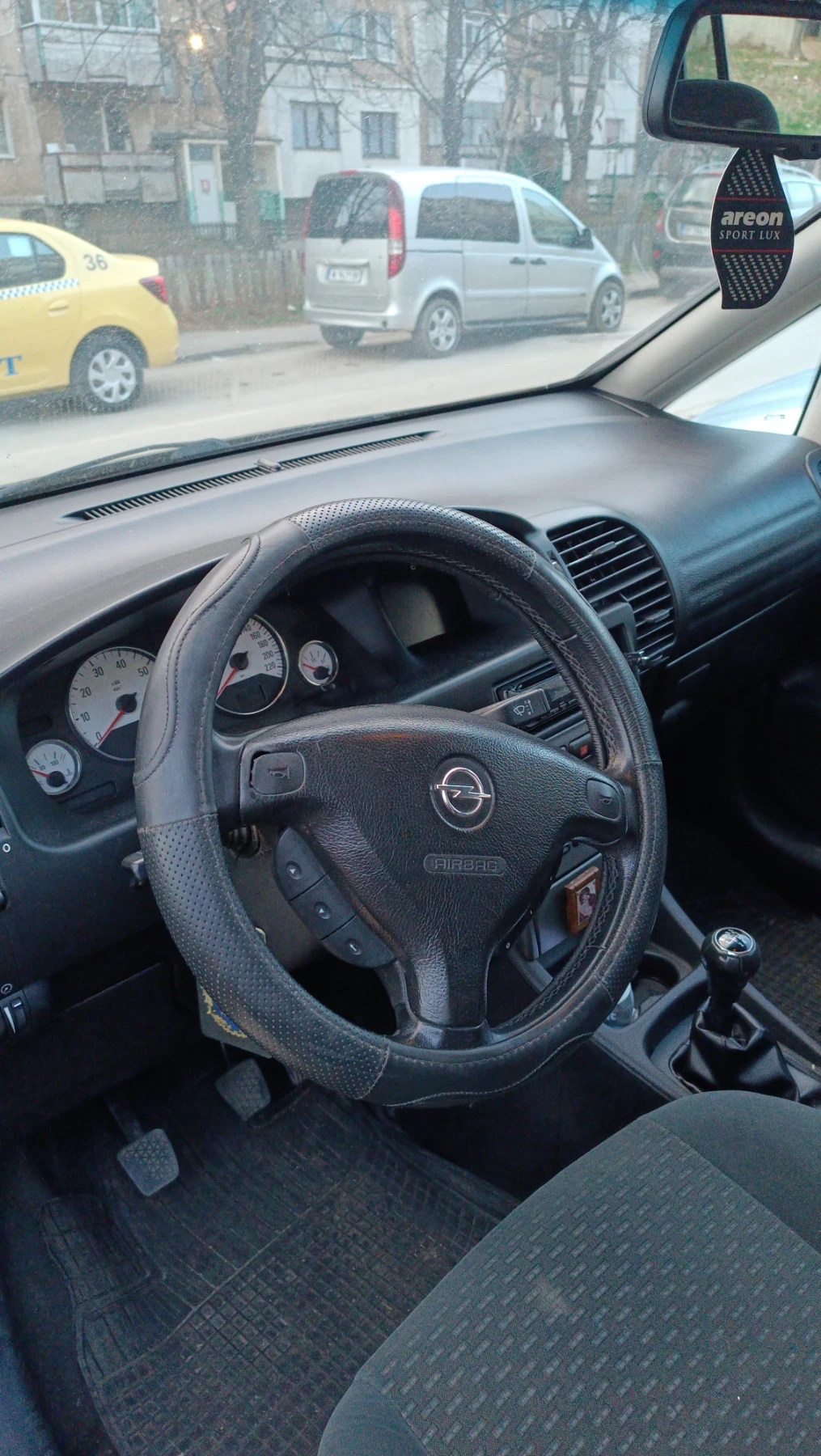 Opel Zafira  - изображение 3