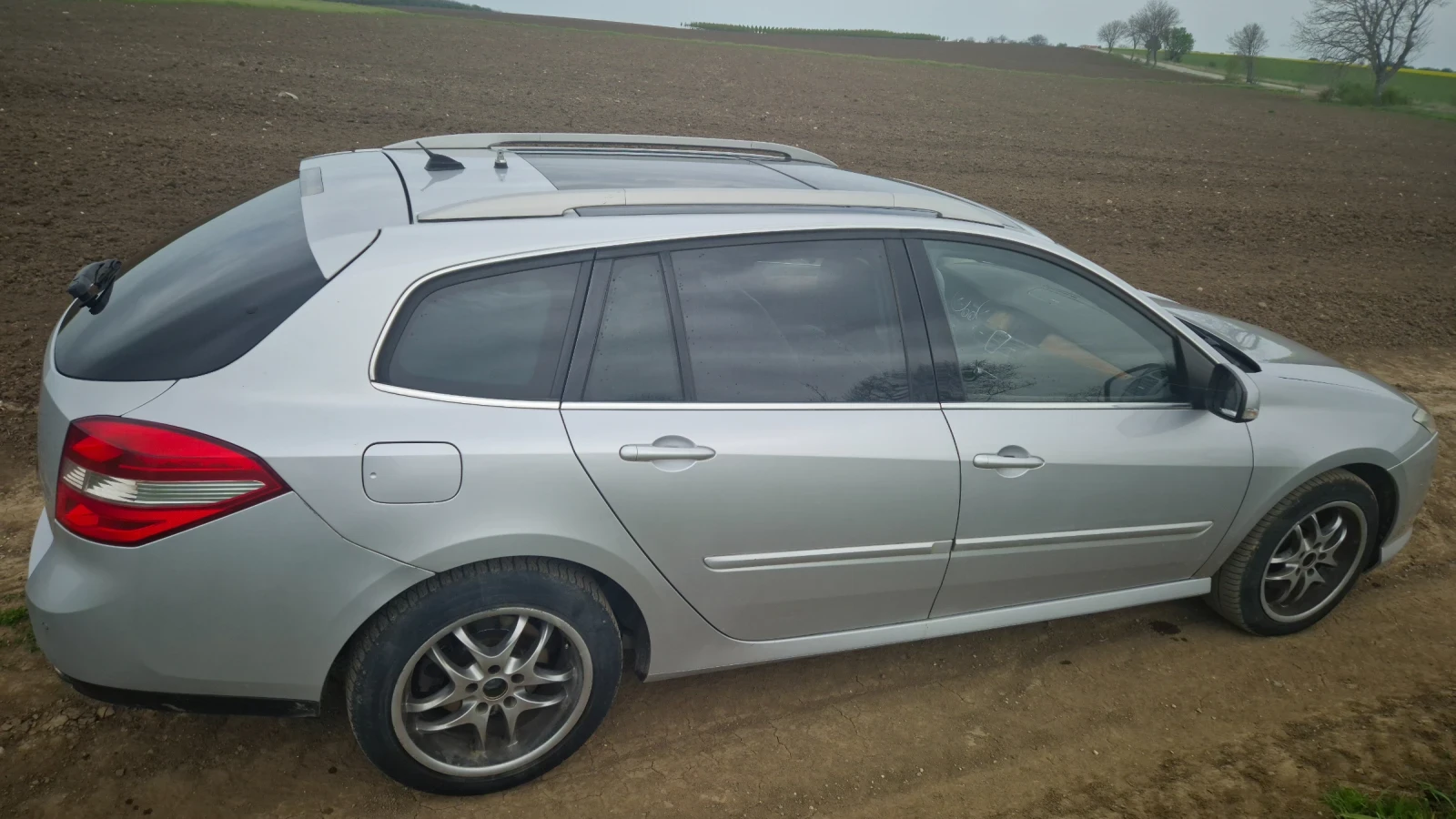 Renault Laguna 3.0 DCI 235КС. - изображение 4
