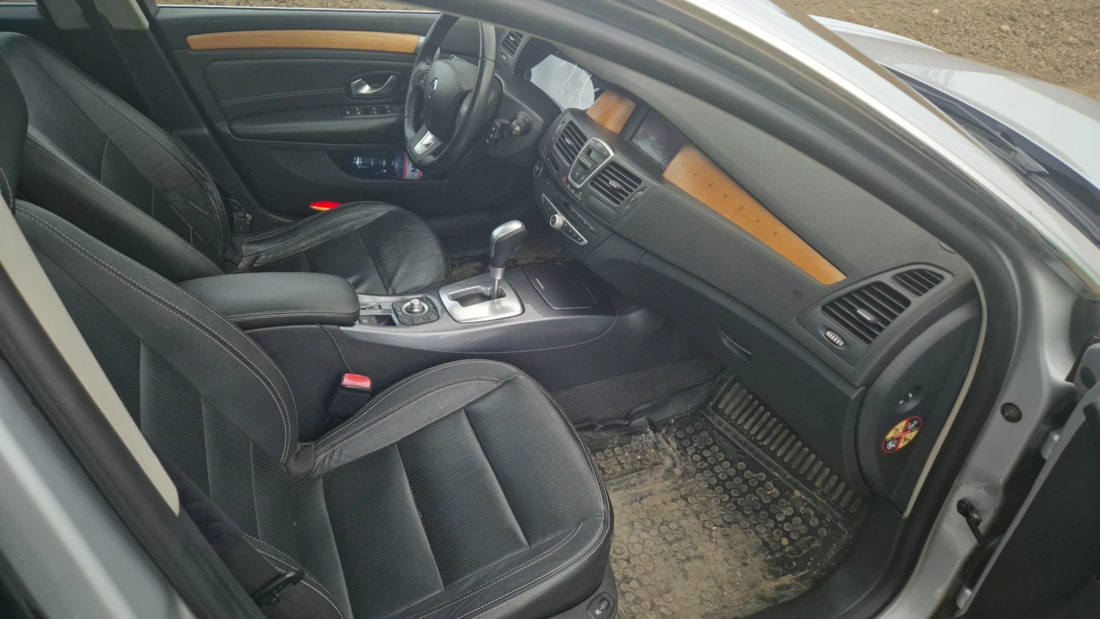 Renault Laguna 3.0 DCI 235КС. - изображение 6