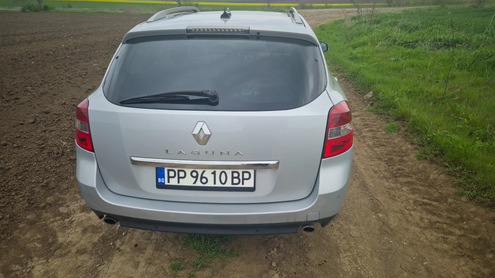 Renault Laguna 3.0 DCI 235КС. - изображение 3