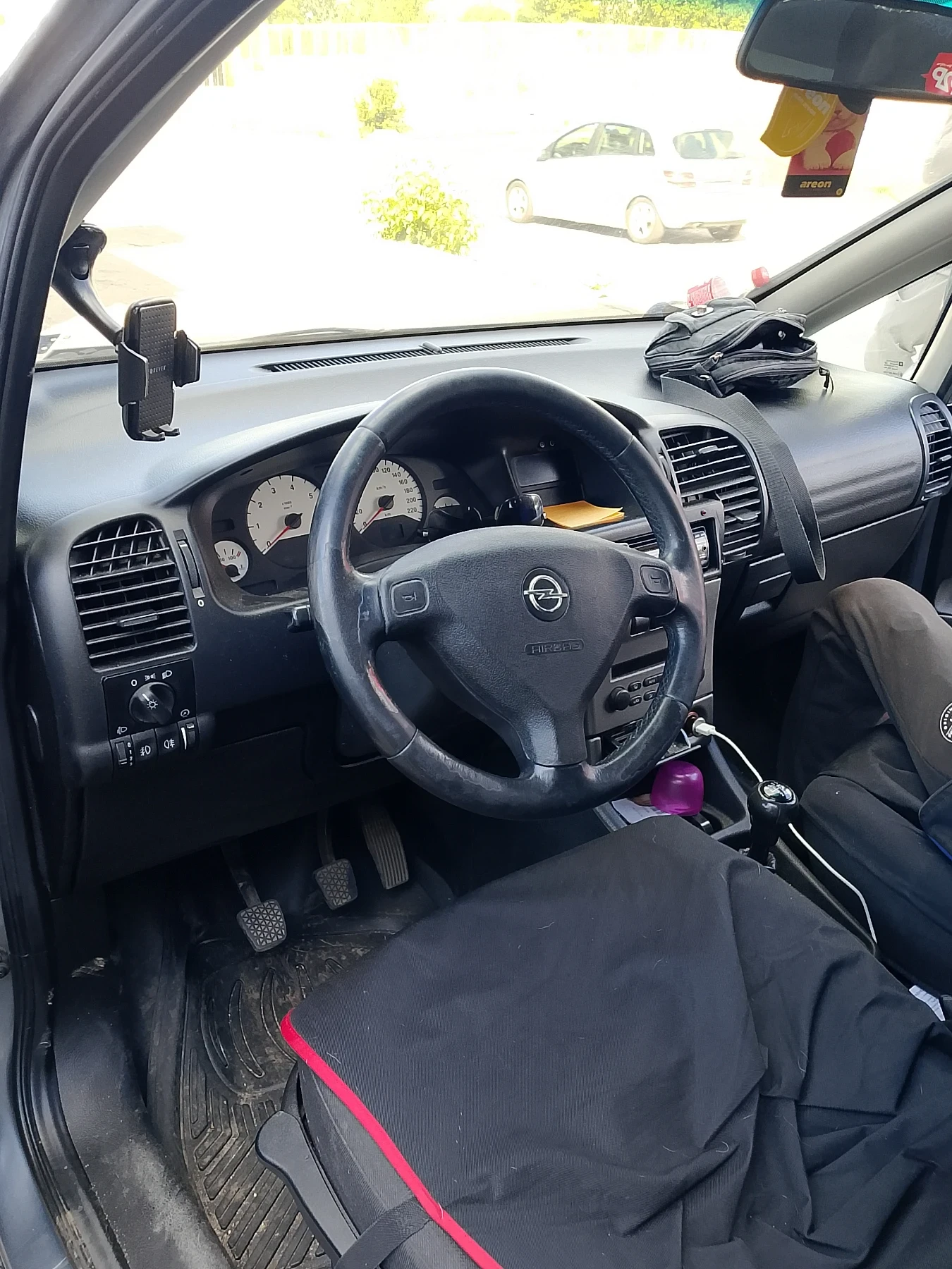 Opel Zafira 1.6 - изображение 5