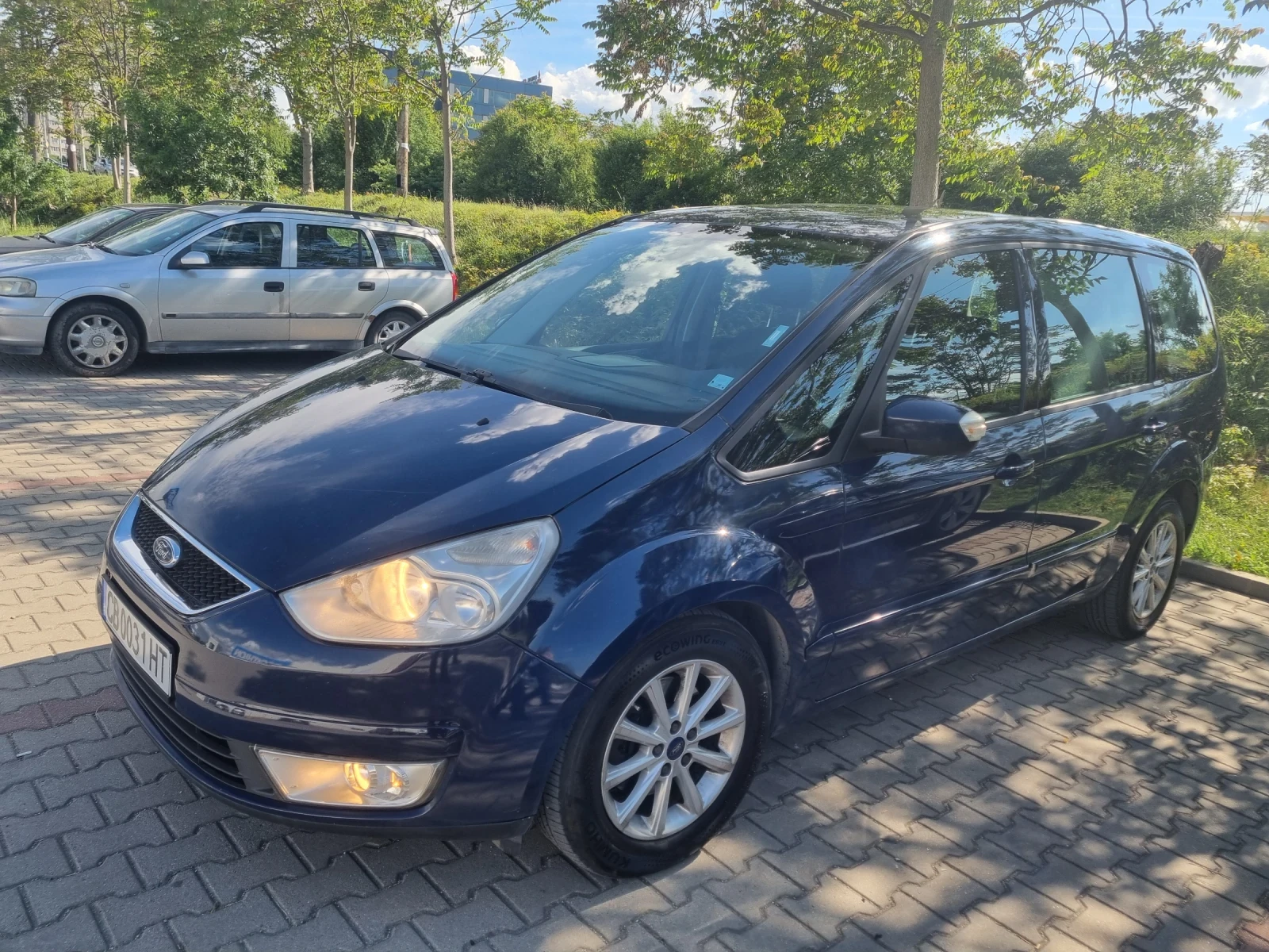 Ford Galaxy 2.2D - изображение 7