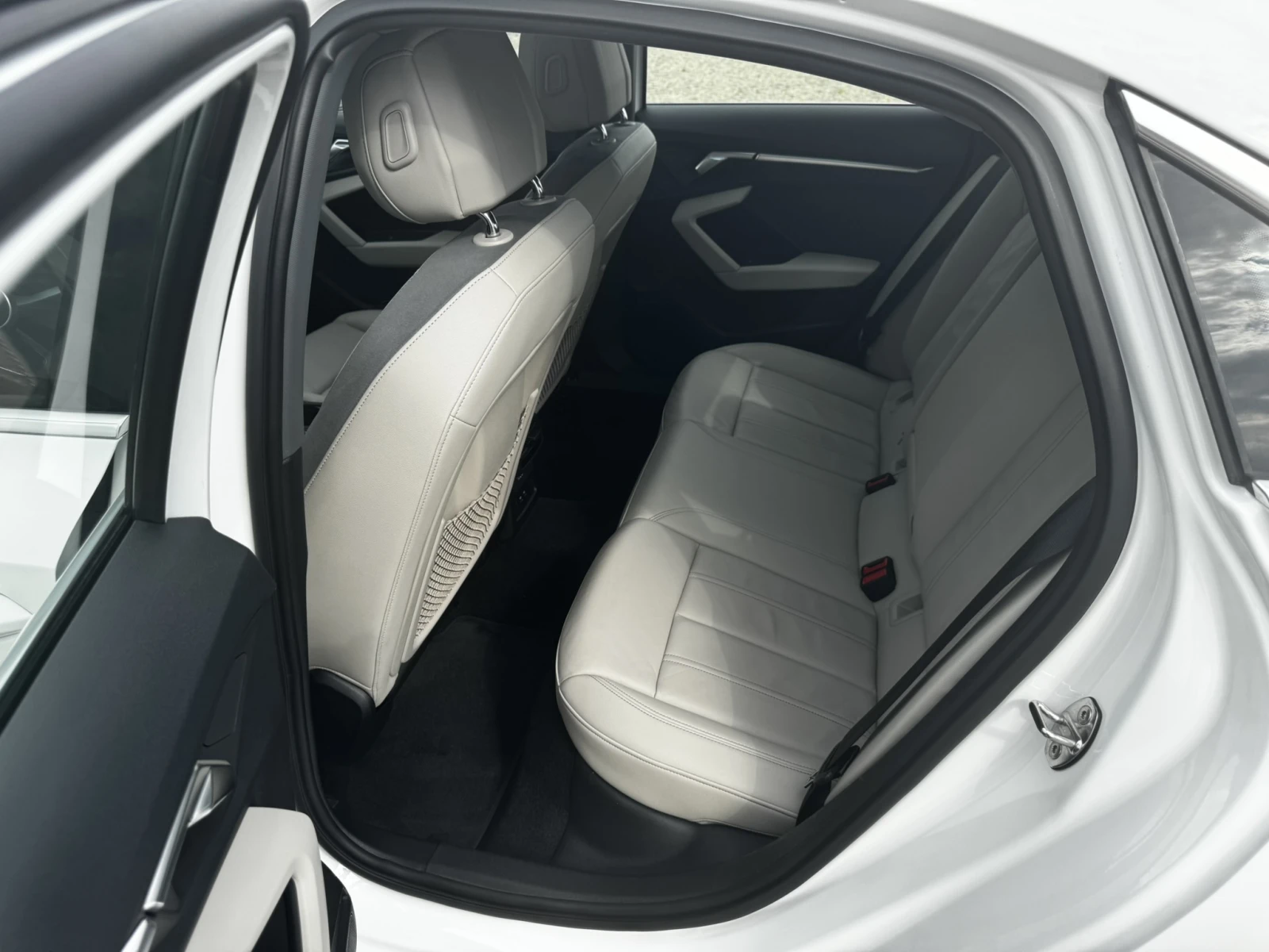 Audi A3 Premium 40 TFSI - изображение 8