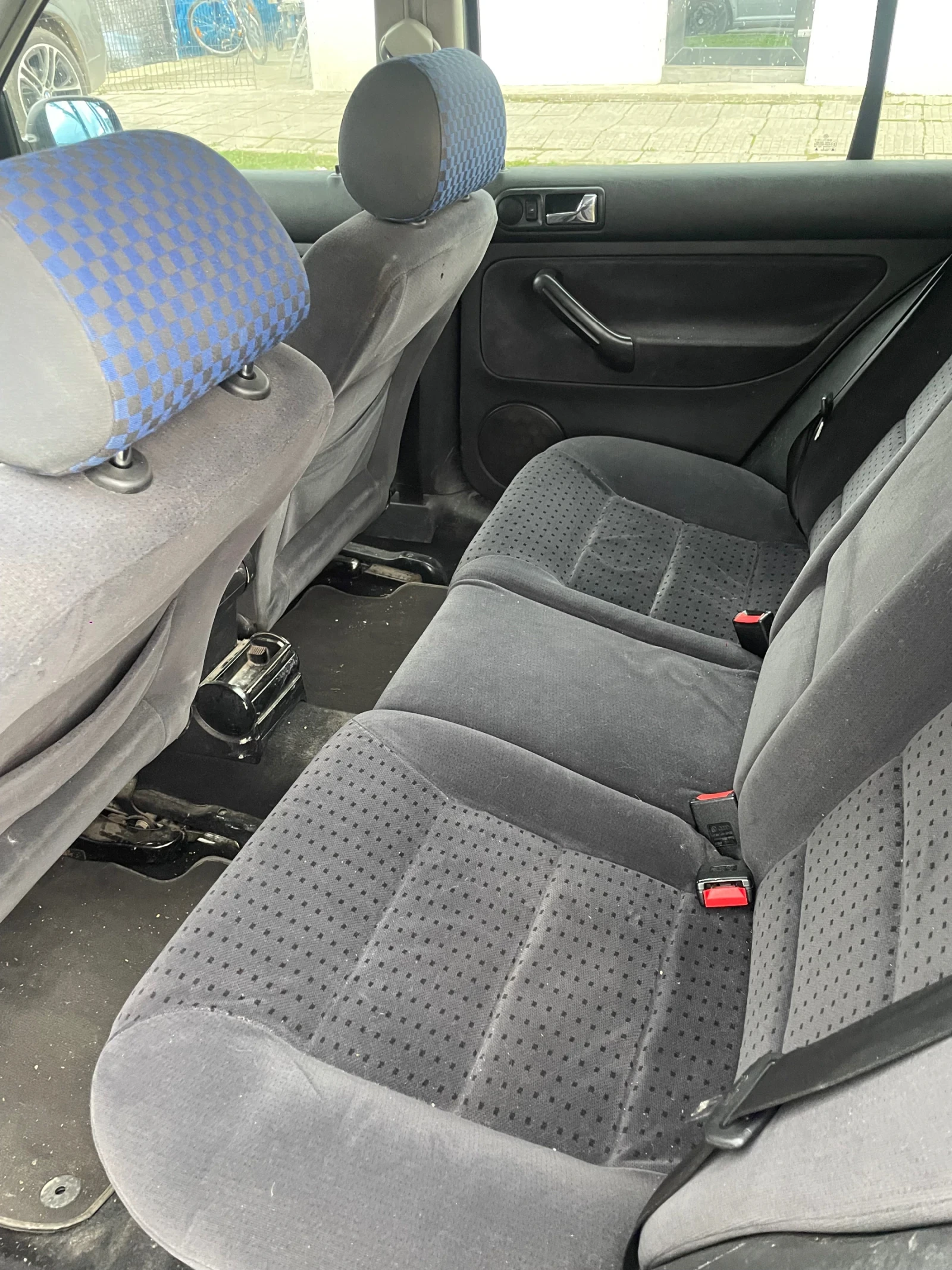 VW Golf 1.9 TDI 110 Коня  - изображение 6