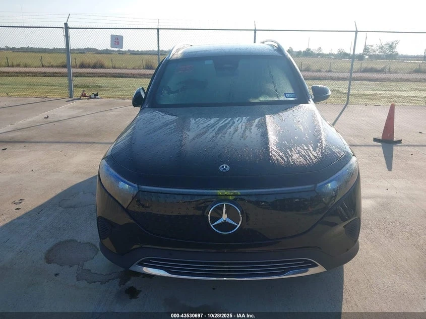 Mercedes-Benz EQB 250 SUV | ЦЕНА ДО БЪЛГАРИЯ | , снимка 11 - Автомобили и джипове - 53778200