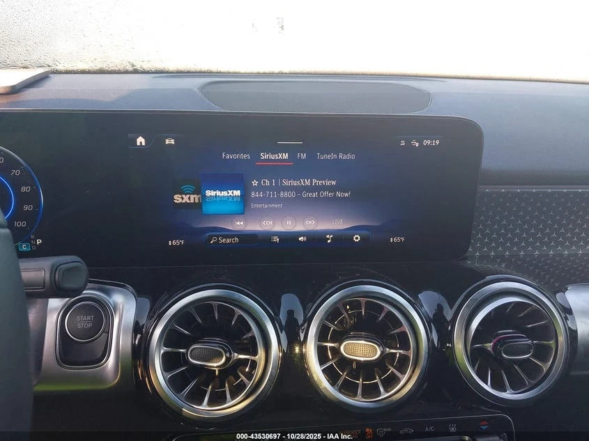 Mercedes-Benz EQB 250 SUV | ЦЕНА ДО БЪЛГАРИЯ | , снимка 17 - Автомобили и джипове - 53778200