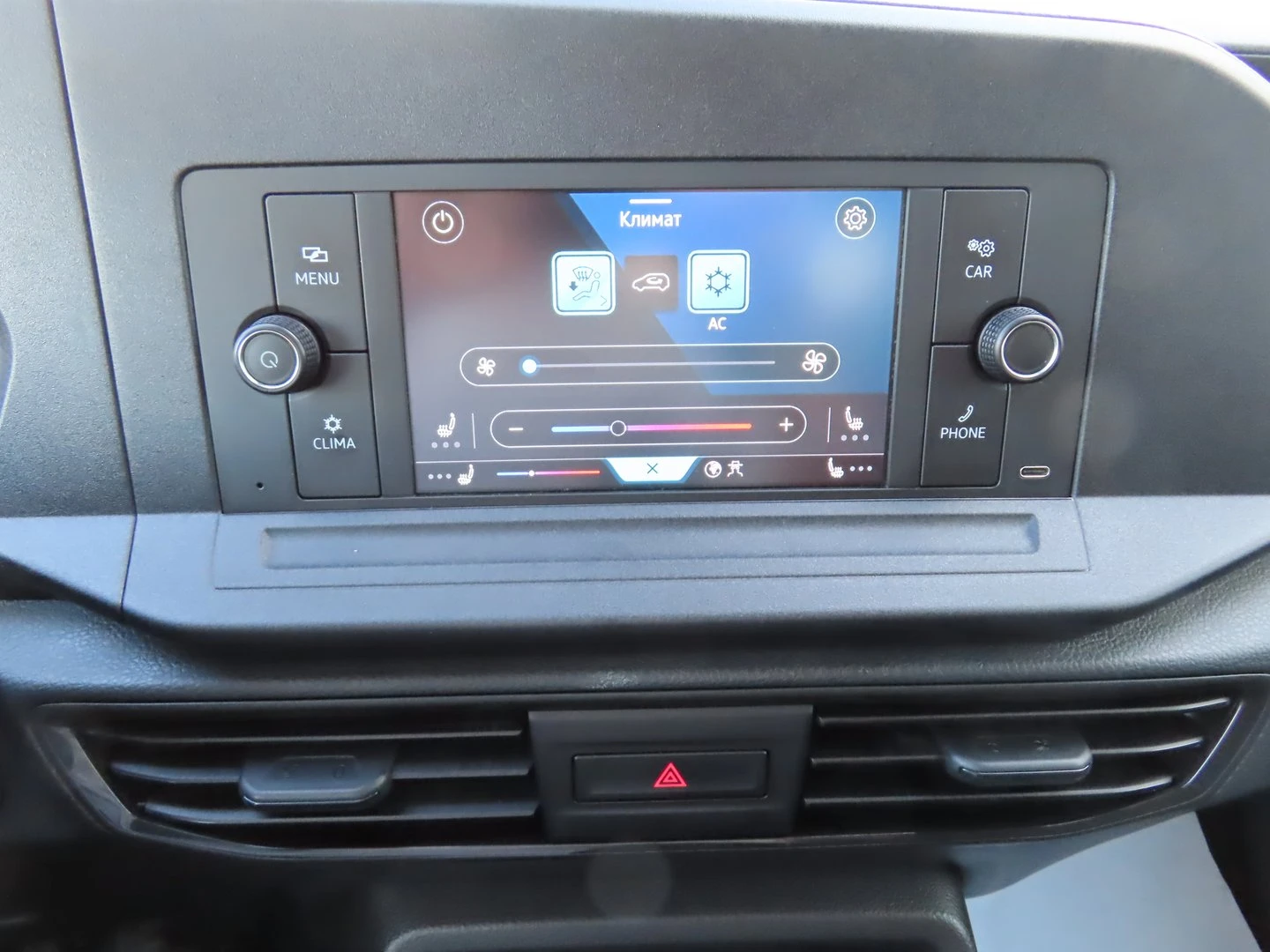 VW Caddy, снимка 10 - Автомобили и джипове - 56420777