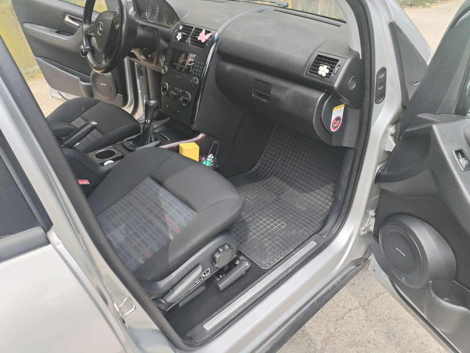 Mercedes-Benz A 150, снимка 7 - Автомобили и джипове - 54368874